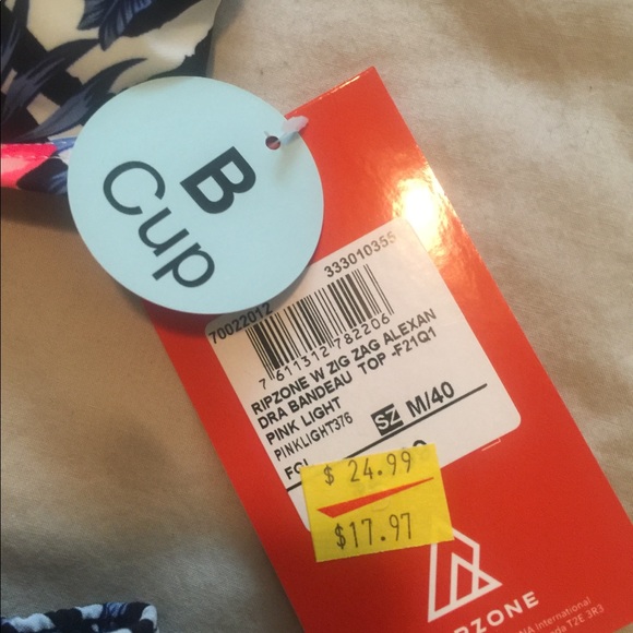 Swim shorts matching bikini top. Size medium. - Picture 2 of 3